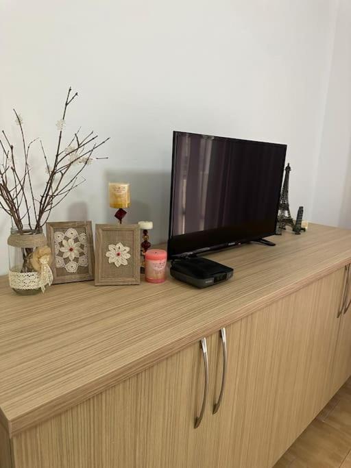 Studio Of Shpresa Vlorë Eksteriør bilde
